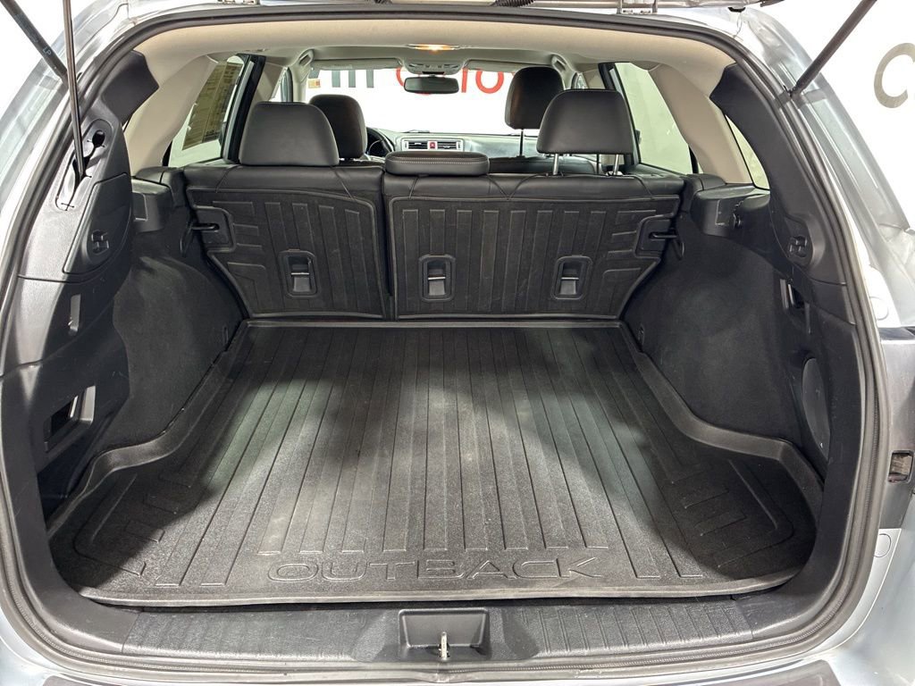 Used 2015 Subaru Outback 2.5i Limited image 18