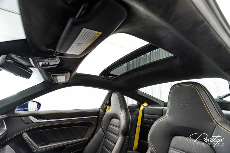 Used 2022 Porsche 911 Turbo image 27