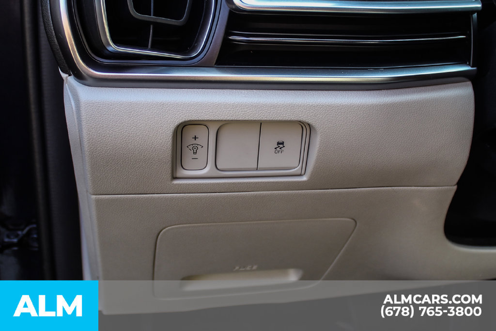 Used 2025 Kia Sorento S AWD/4WD image 33