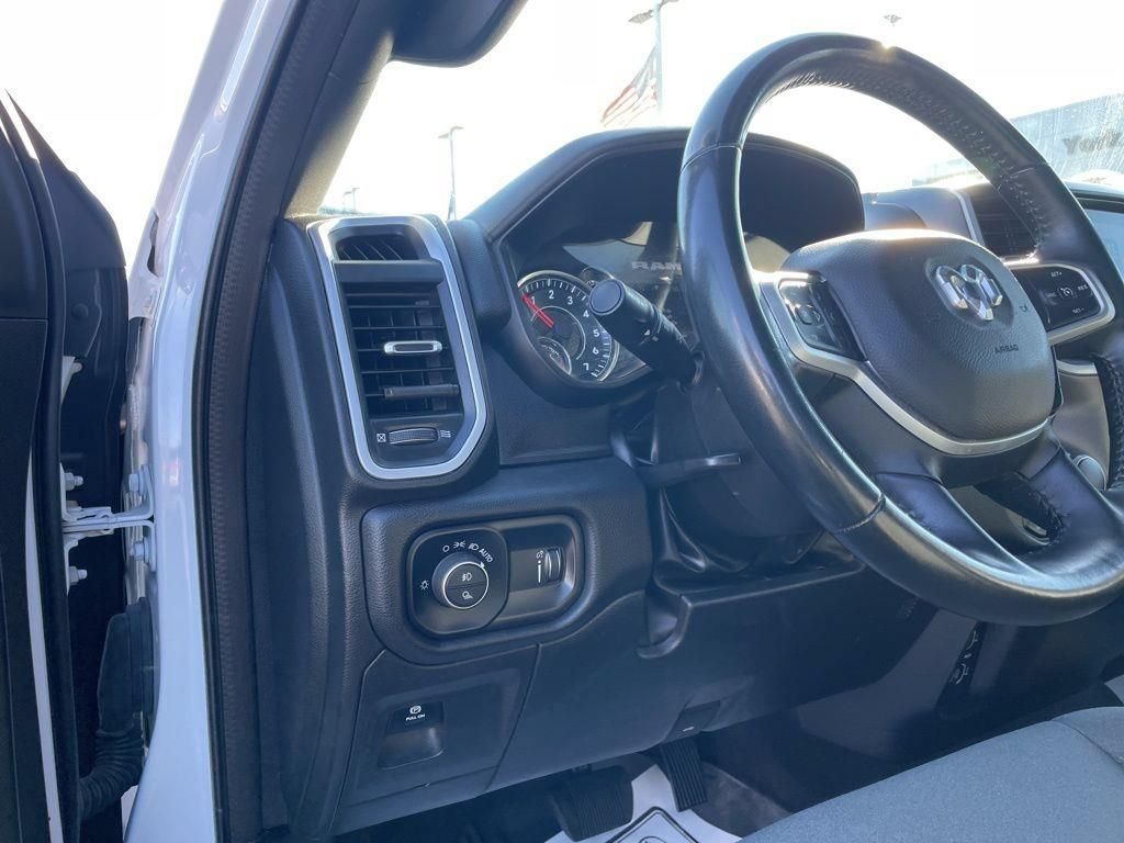 Used 2023 RAM 1500 Big Horn AWD/4WD image 22