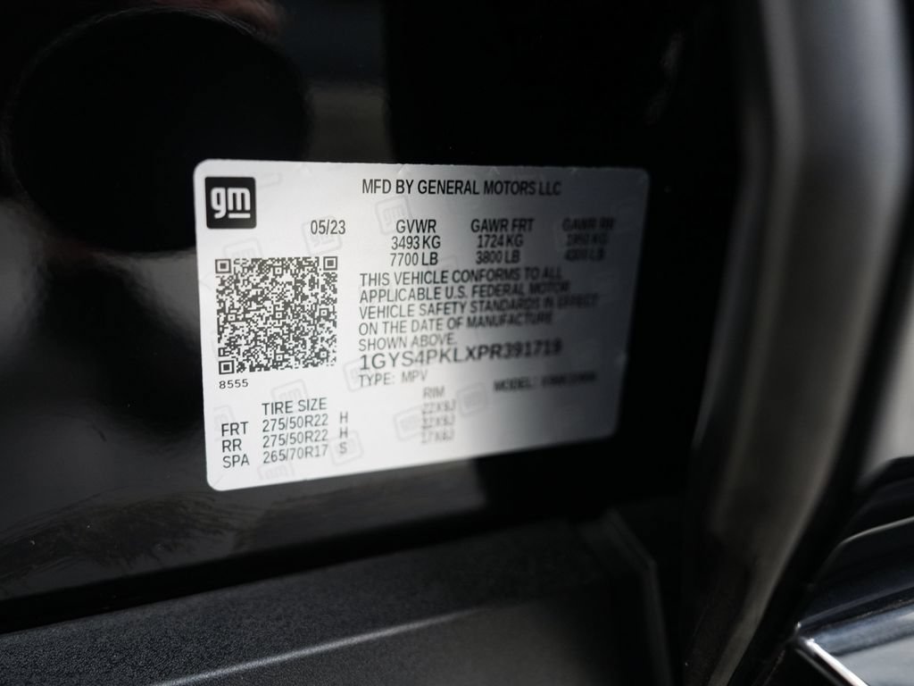 Used 2023 Cadillac Escalade ESV Sport w/ LPO, ONYX Package AWD/4WD image 15