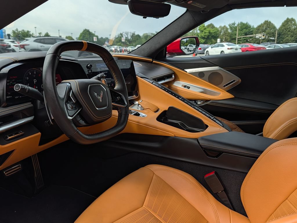 Used 2022 Chevrolet Corvette Stingray Premium Conv w/ Z51 Performance Package RWD image 10