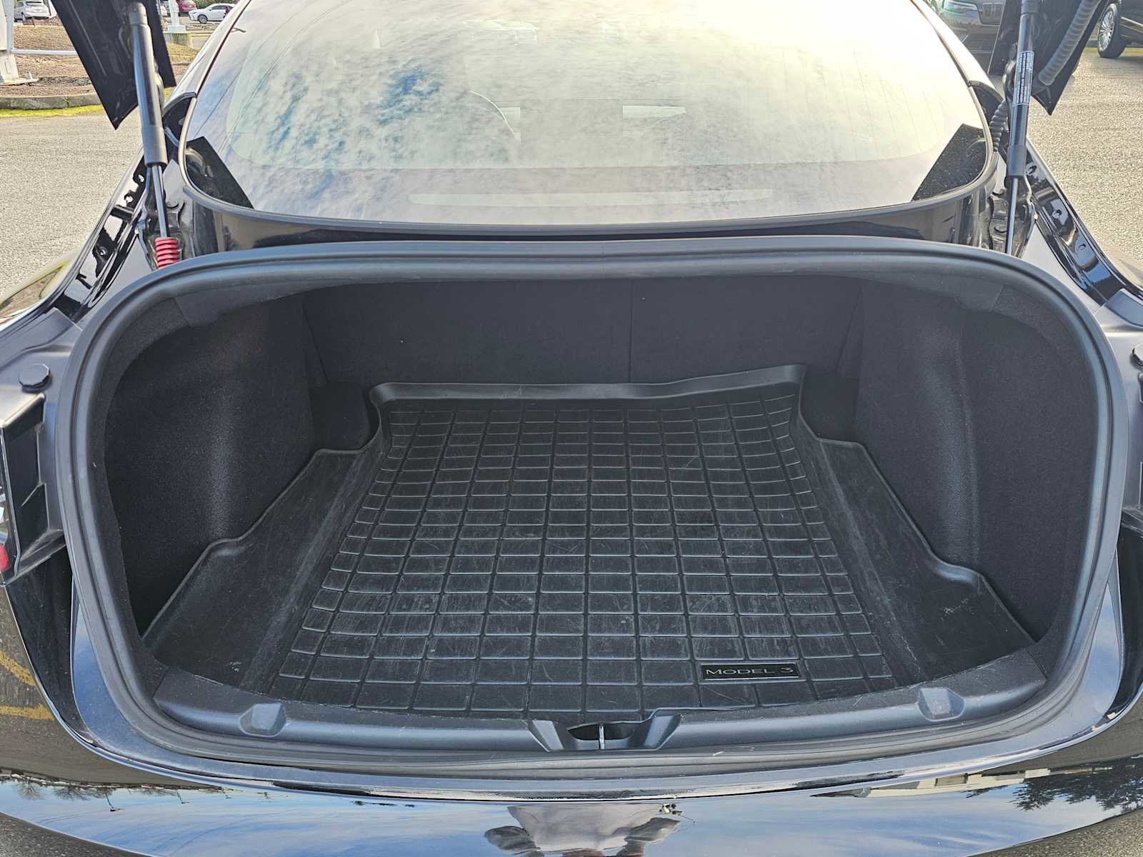 Used 2018 Tesla Model 3 Long Range image 14