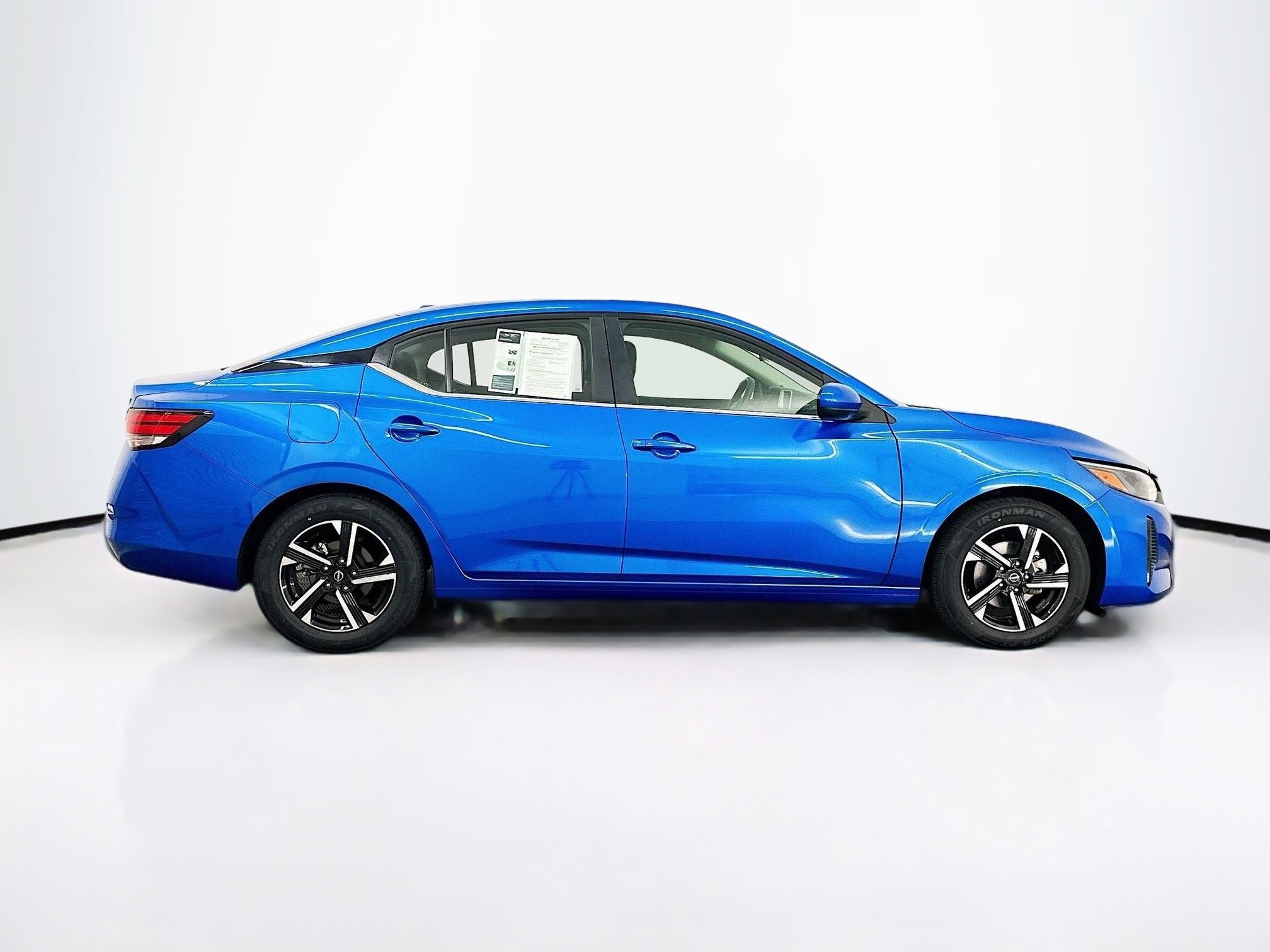 Used 2024 Nissan Sentra SV FWD image 10