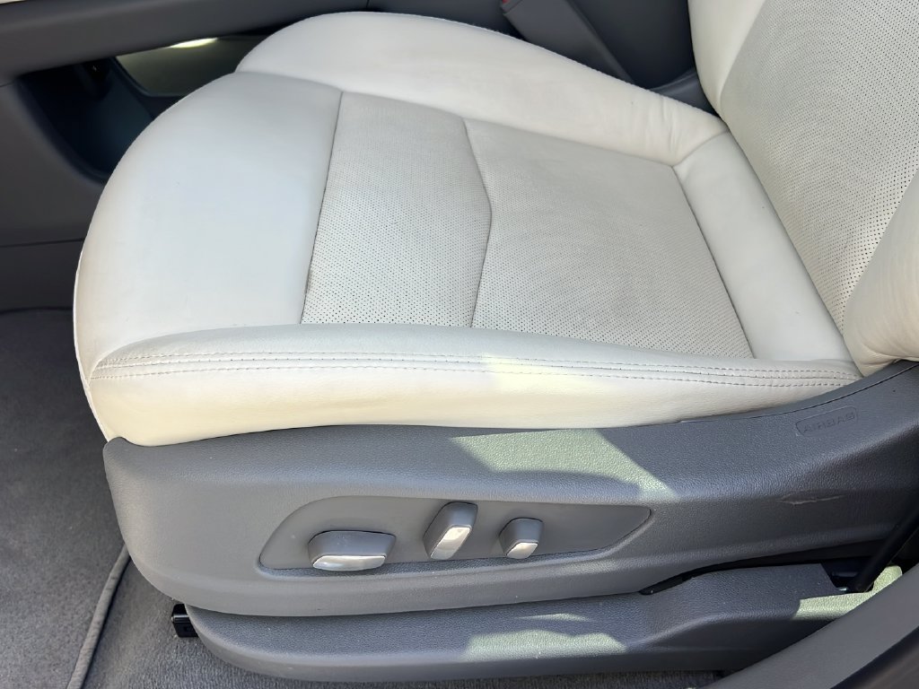 Used 2023 Cadillac XT5 Premium Luxury FWD image 24