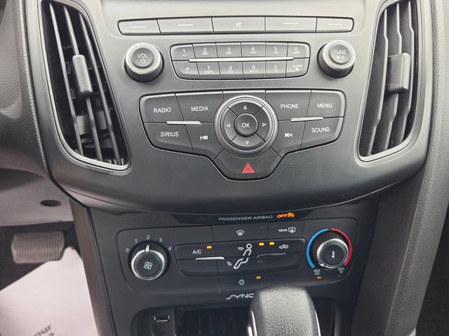 Used 2018 Ford Focus SE FWD image 18