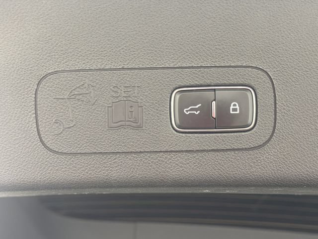Used 2023 Lincoln Aviator AWD w/ Premium Package image 23