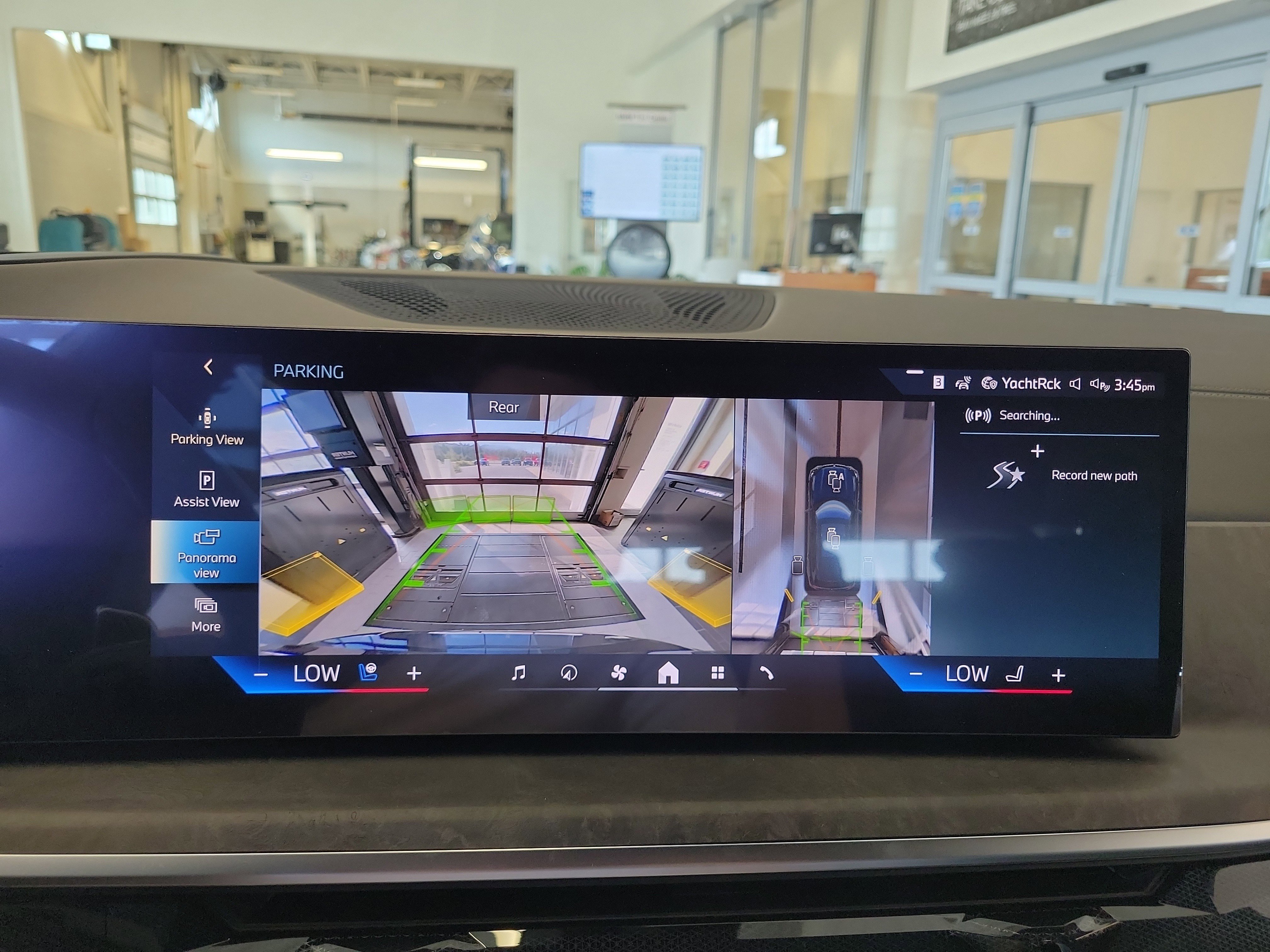 Used 2026 BMW X5 xDrive50e w/ M Sport Package image 25