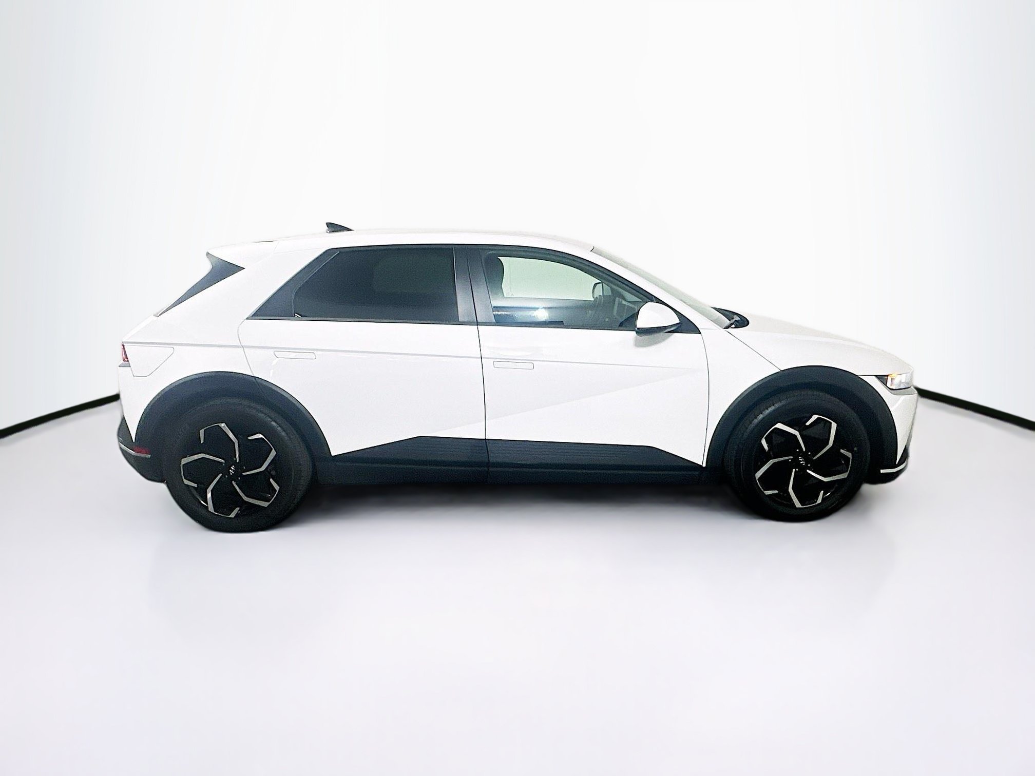 Used 2024 Hyundai Ioniq 5 SEL RWD image 10