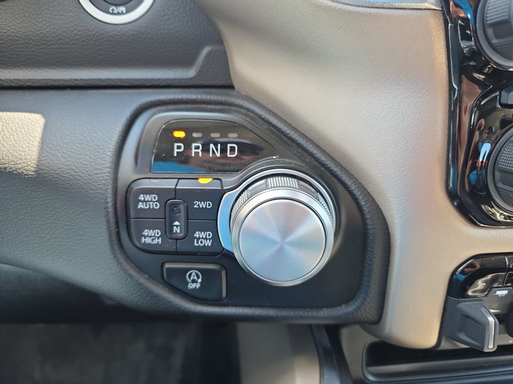 Used 2022 RAM 1500 Laramie AWD/4WD image 21