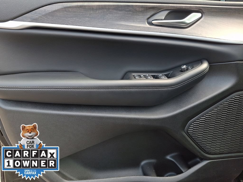 Used 2026 Jeep Grand Cherokee Altitude AWD/4WD image 13