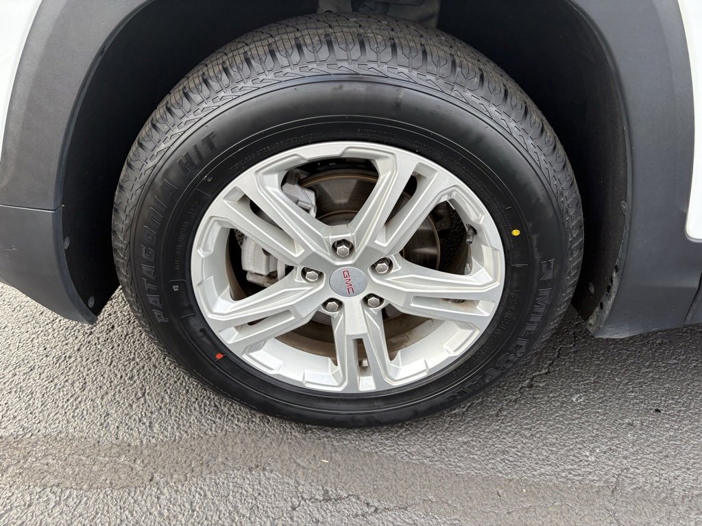 Used 2024 GMC Terrain SLE image 26