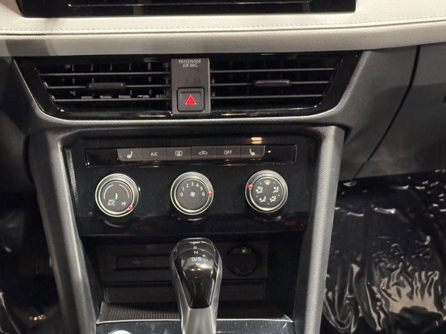 New 2025 Volkswagen Taos S image 19