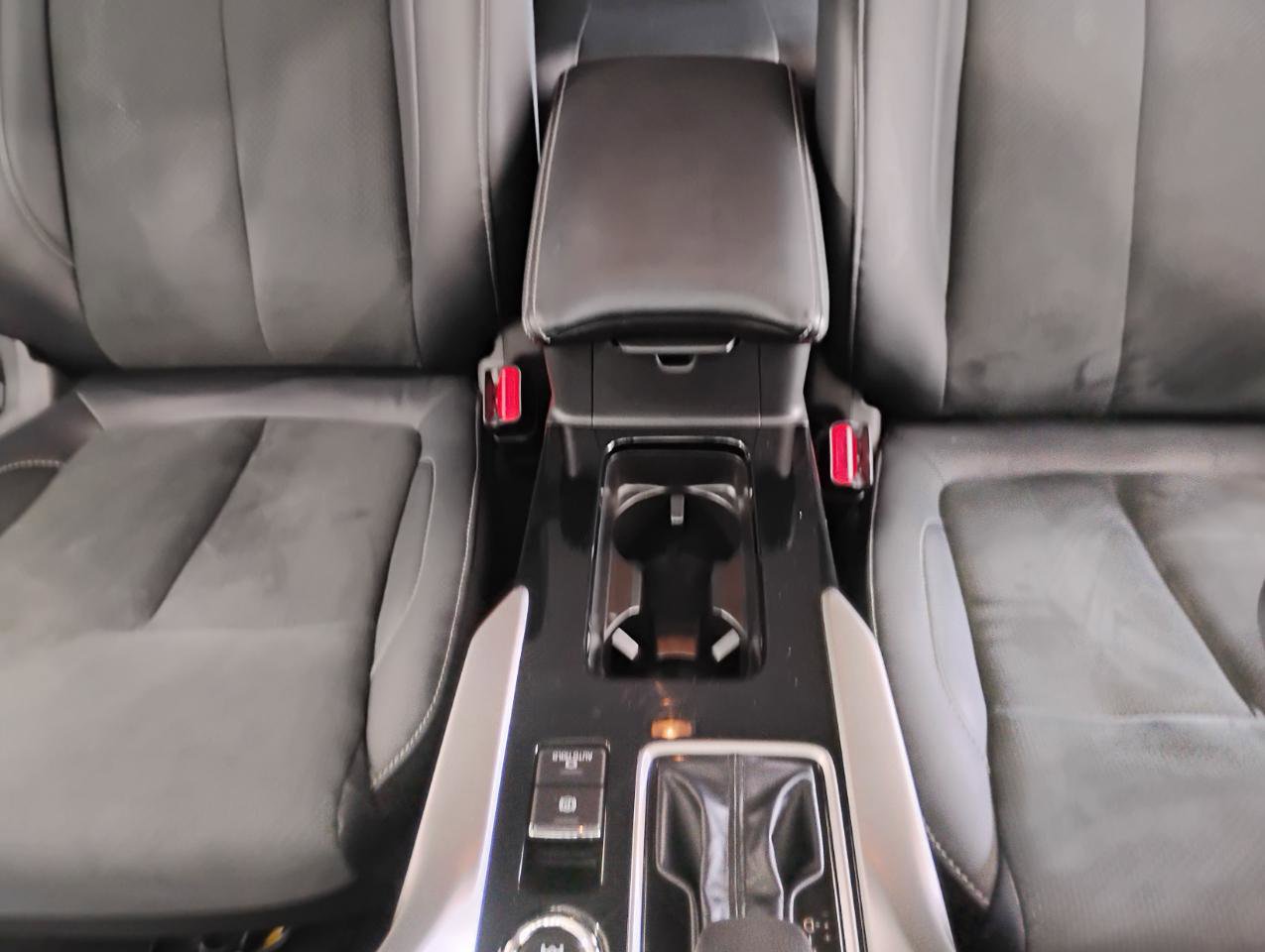 Used 2024 Mitsubishi Eclipse Cross SE image 47