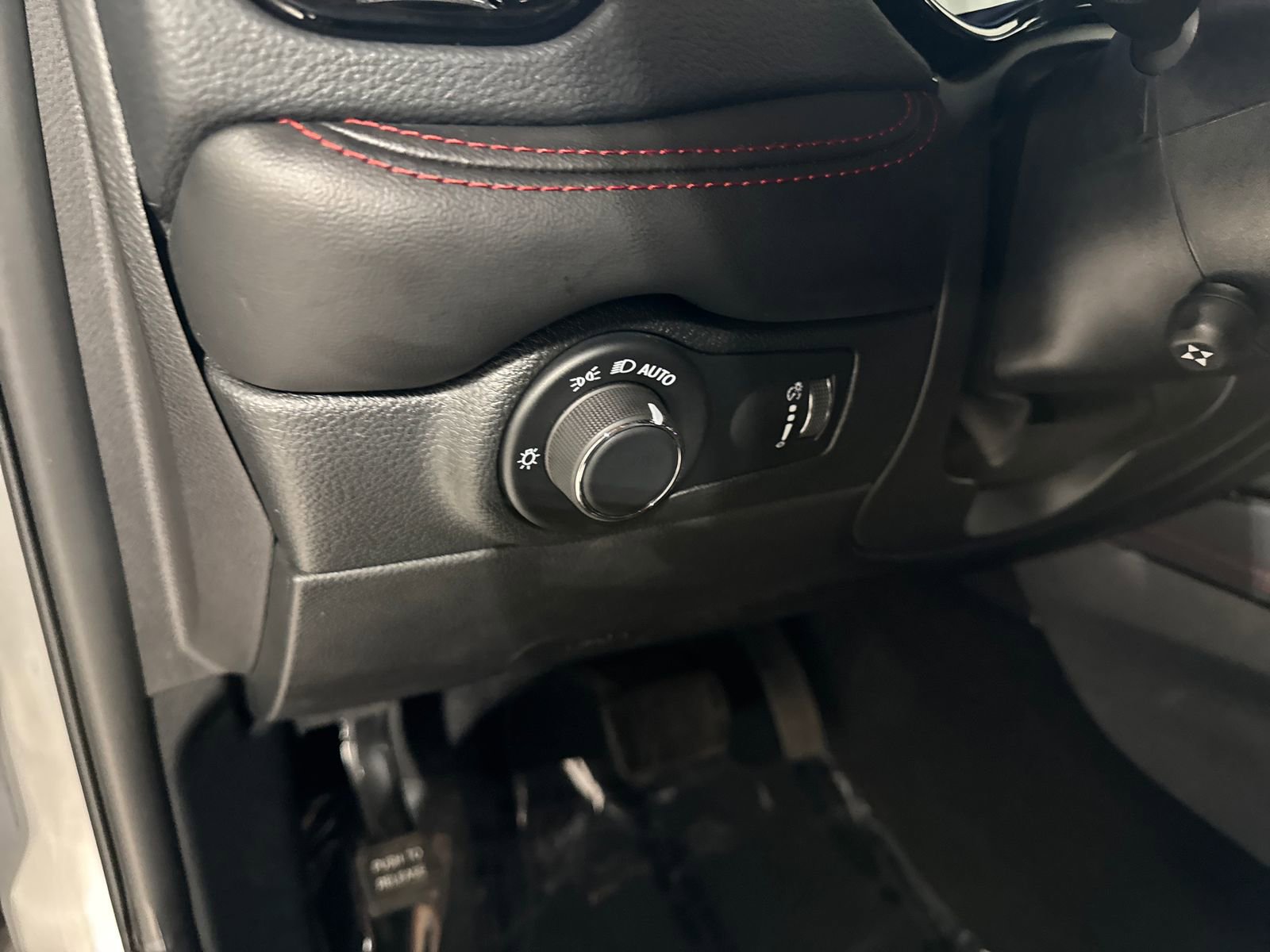 Used 2025 Dodge Durango R/T image 18