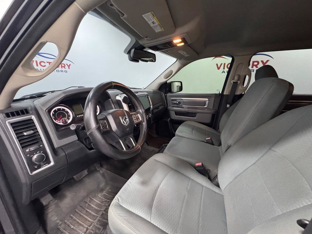 Used 2017 RAM 1500 Classic SLT AWD/4WD image 10