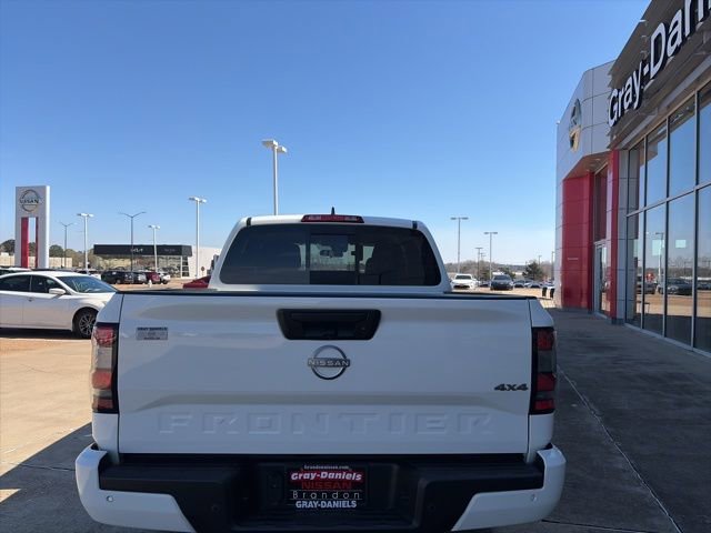 Certified 2025 Nissan Frontier SV w/ SV Convenience Package image 3