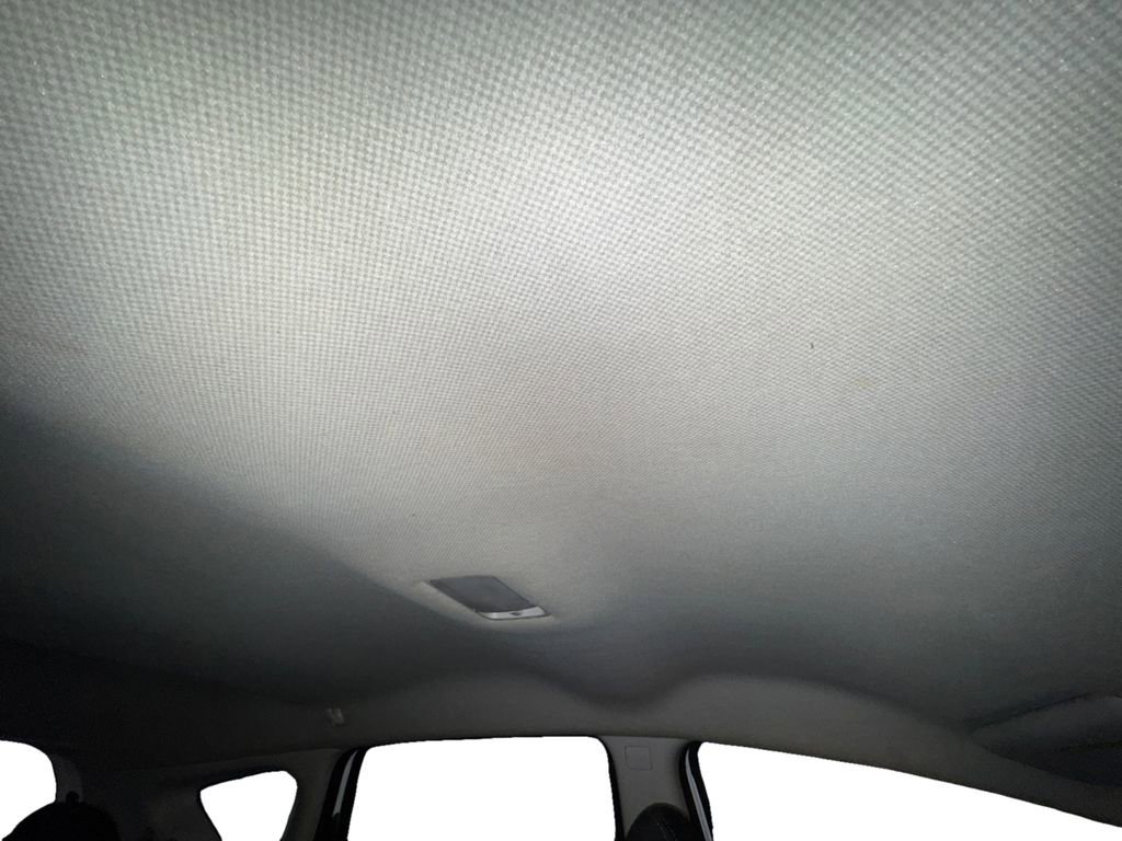 Used 2017 Nissan Versa Note SV image 25