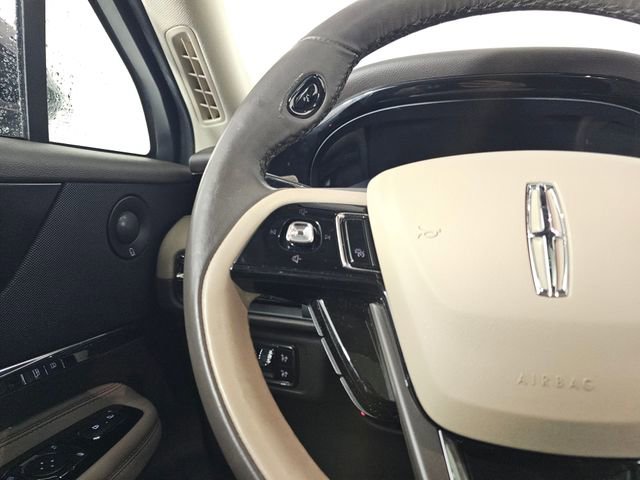 Used 2021 Lincoln Corsair Reserve w/ Equipment Group 201A image 34