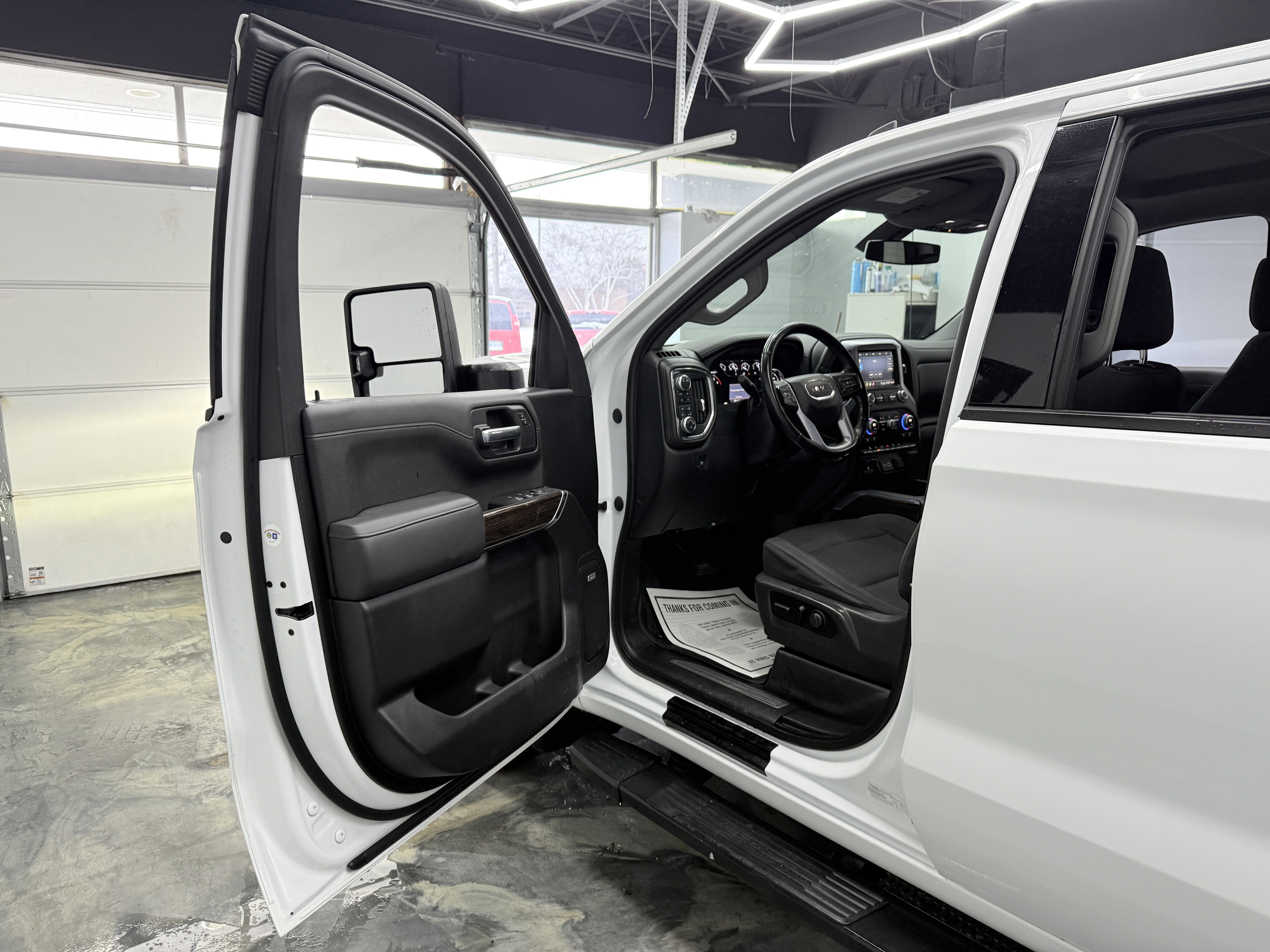 Used 2020 GMC Sierra 1500 Elevation image 9