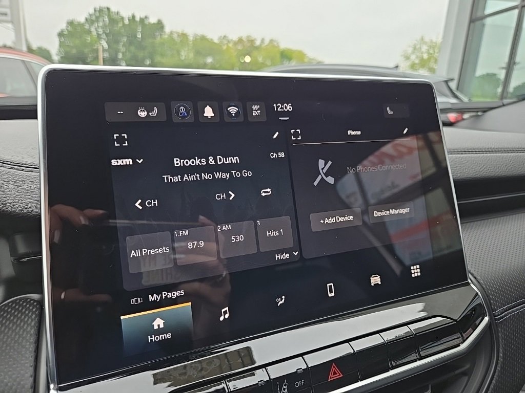 Used 2026 Jeep Compass Latitude image 46