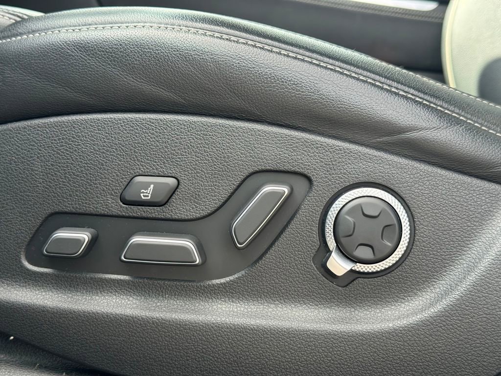 Used 2021 Genesis GV80 2.5T w/ Prestige Package 05 image 15