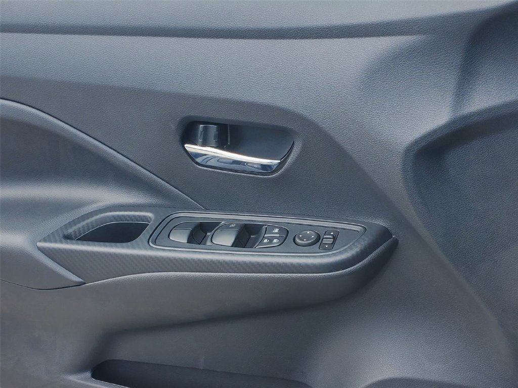 New 2025 Nissan Versa SV w/ Trunk Package FWD image 16