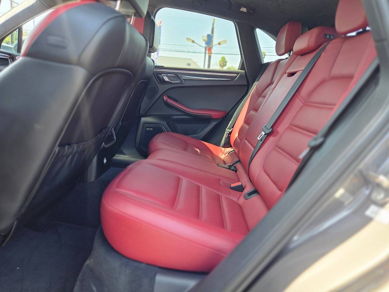 Used 2016 Porsche Macan Turbo AWD/4WD image 50