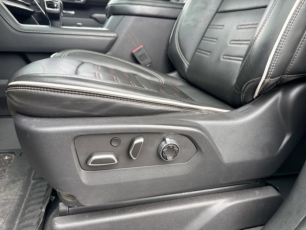 Used 2023 GMC Sierra 1500 AT4X AWD/4WD image 12