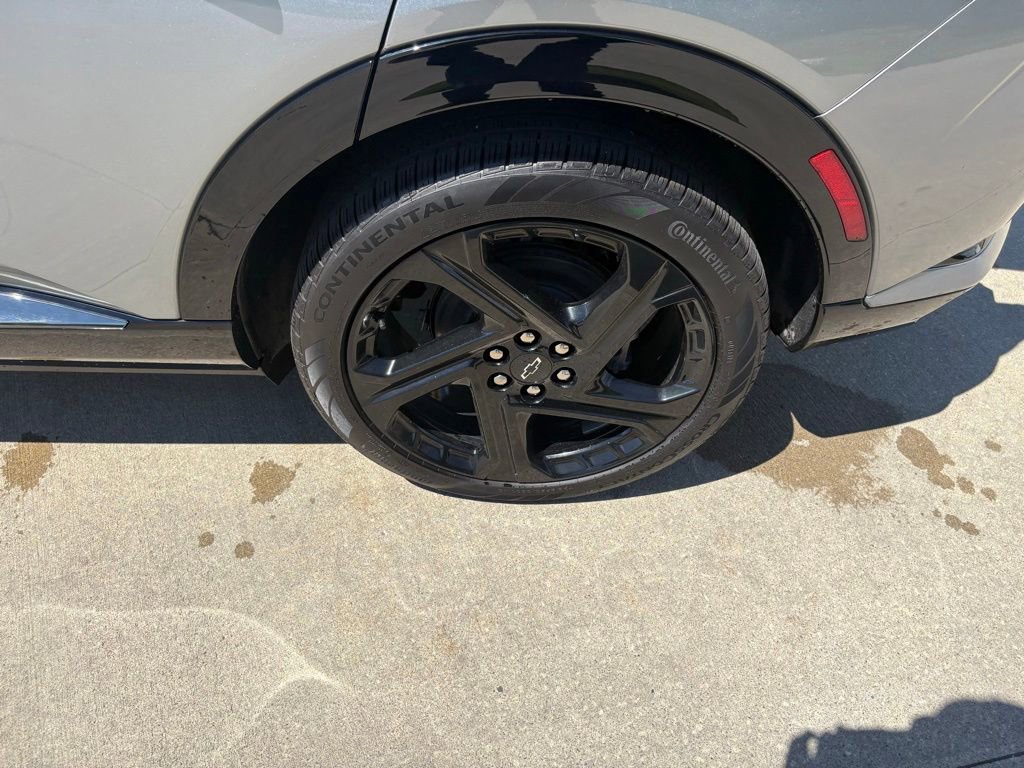 New 2025 Chevrolet Equinox EV RS AWD/4WD image 57