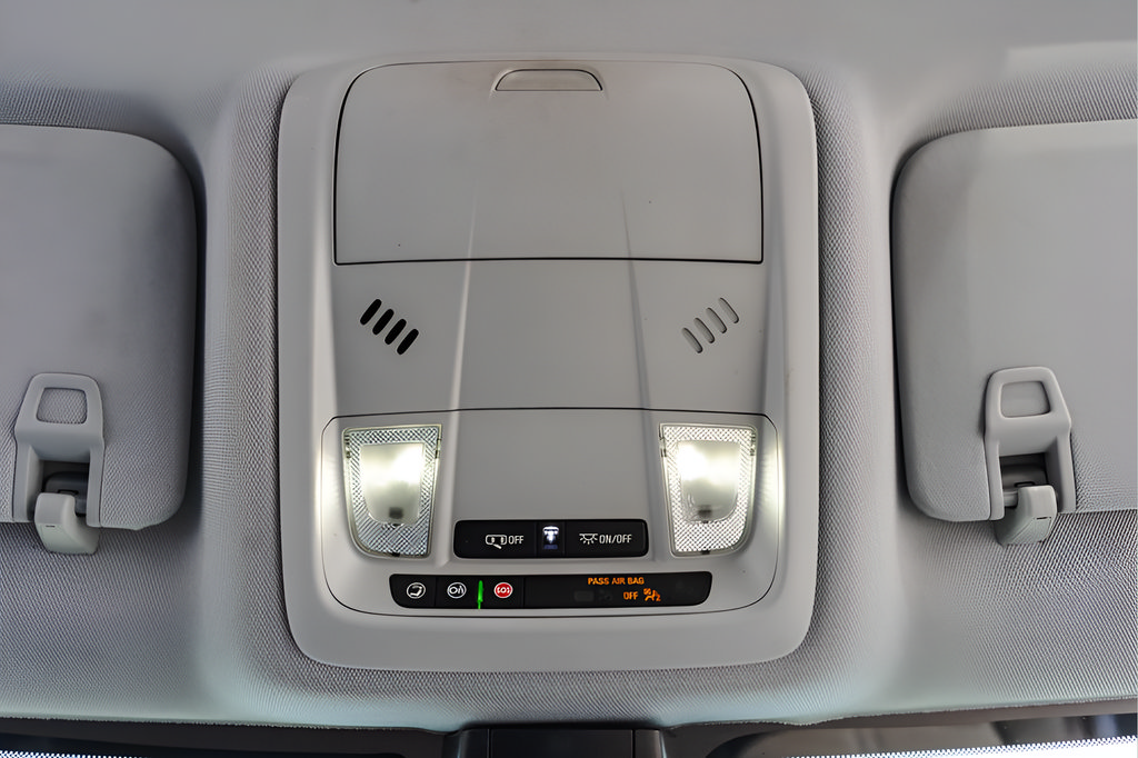 Used 2021 Chevrolet Blazer LT w/ LPO, Sport Package FWD image 19
