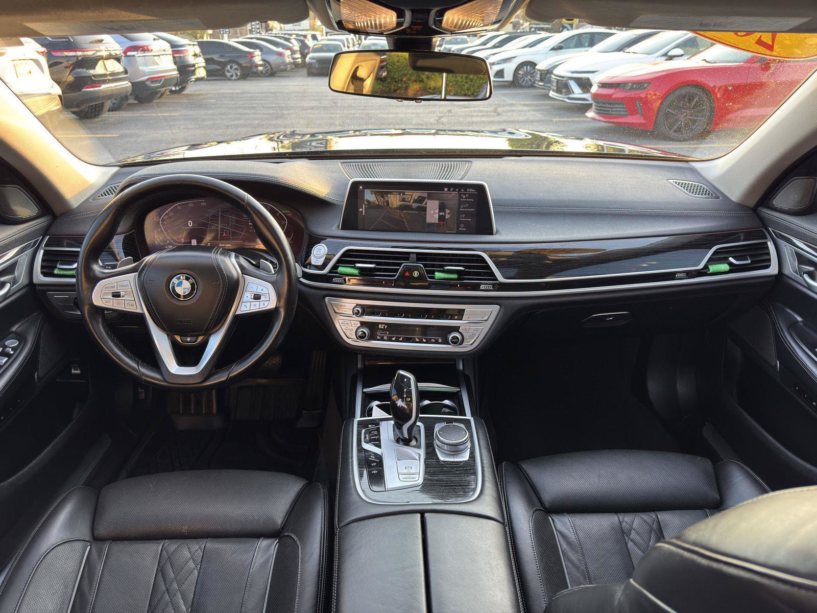Used 2022 BMW 740i xDrive w/ Premium Package AWD/4WD image 34