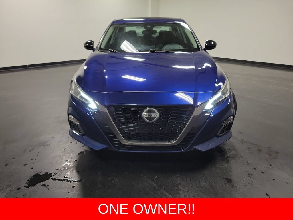 Used 2020 Nissan Altima 2.5 SR w/ Premium Package FWD image 2