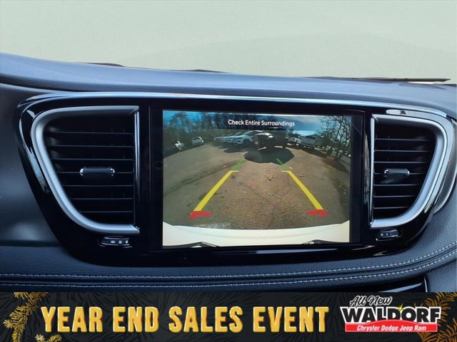 New 2026 Chrysler Pacifica Select image 16