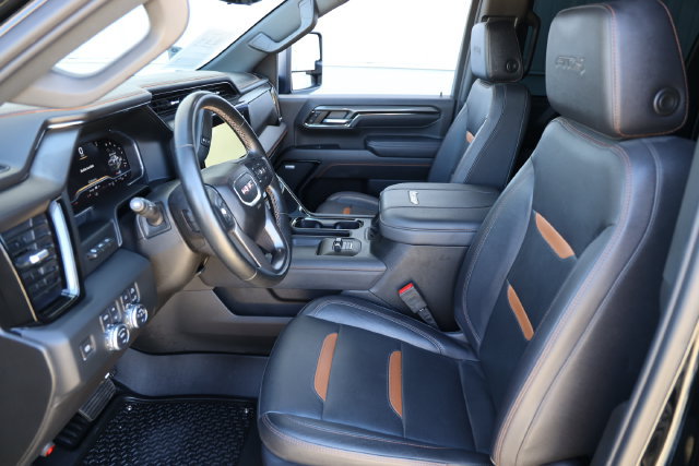 Used 2024 GMC Sierra 2500 AT4 w/ Technology Package AWD/4WD image 11