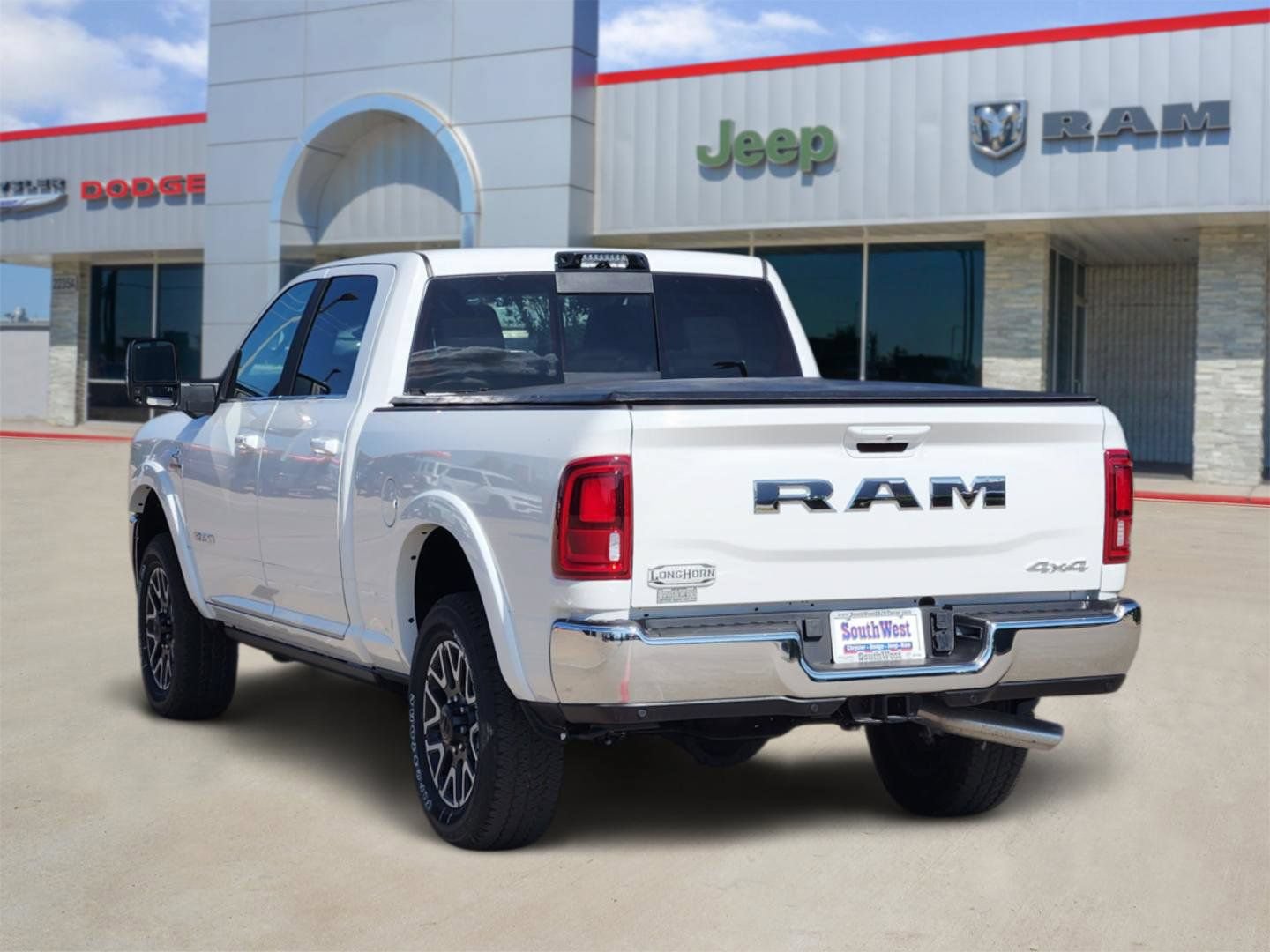 New 2026 RAM 2500 Limited AWD/4WD image 4