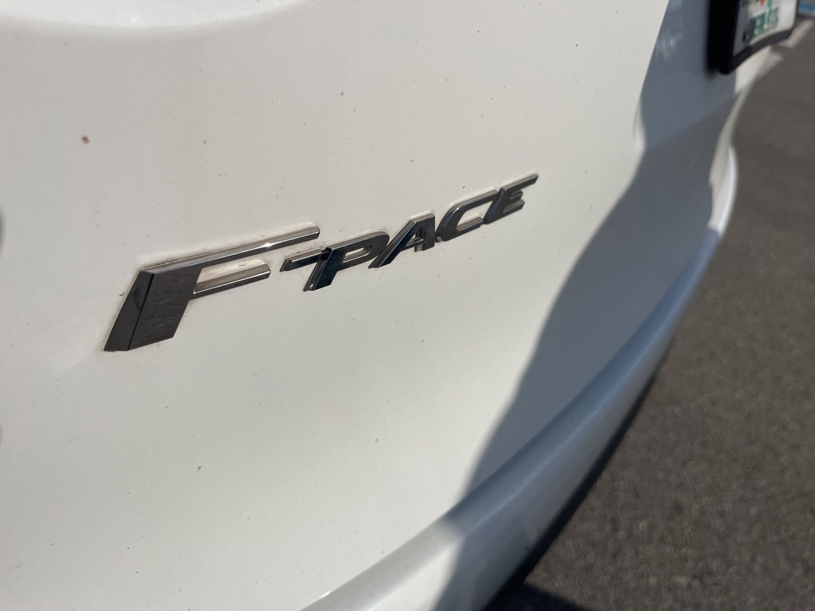 Used 2020 Jaguar F-PACE SVR image 7