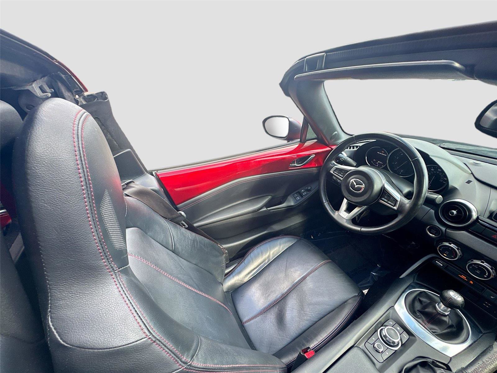 Used 2017 MAZDA MX-5 Miata RF Grand Touring image 19