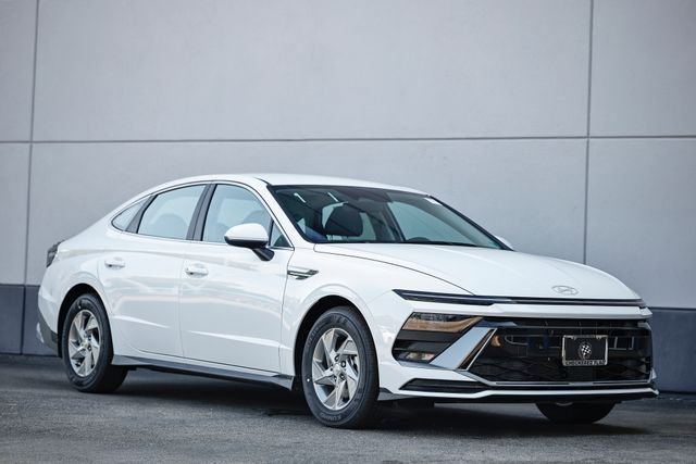 New 2025 Hyundai Sonata SE image 1