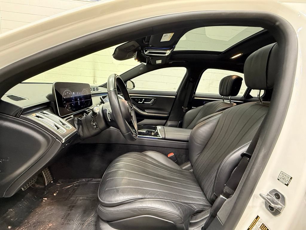Used 2022 Mercedes-Benz S 500 4MATIC w/ AMG Line Package image 33
