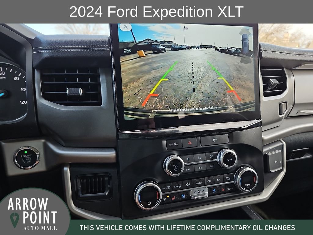 Used 2024 Ford Expedition XLT image 24