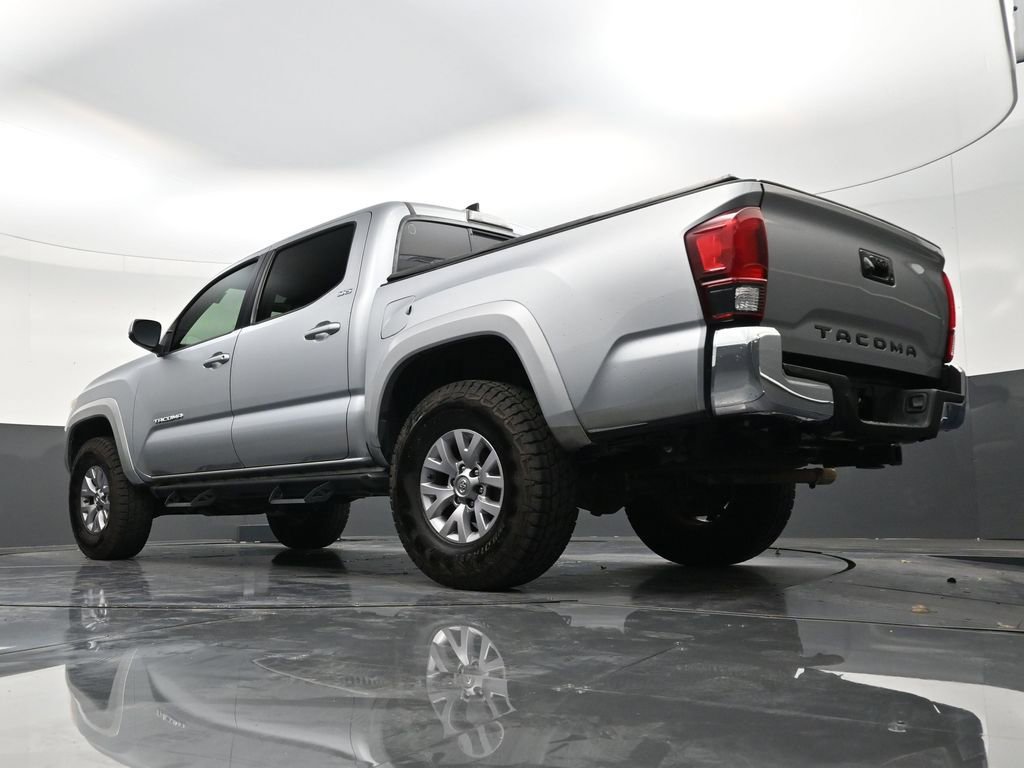 Used 2019 Toyota Tacoma SR5 w/ SR5 Appearance Package (SM) RWD image 23