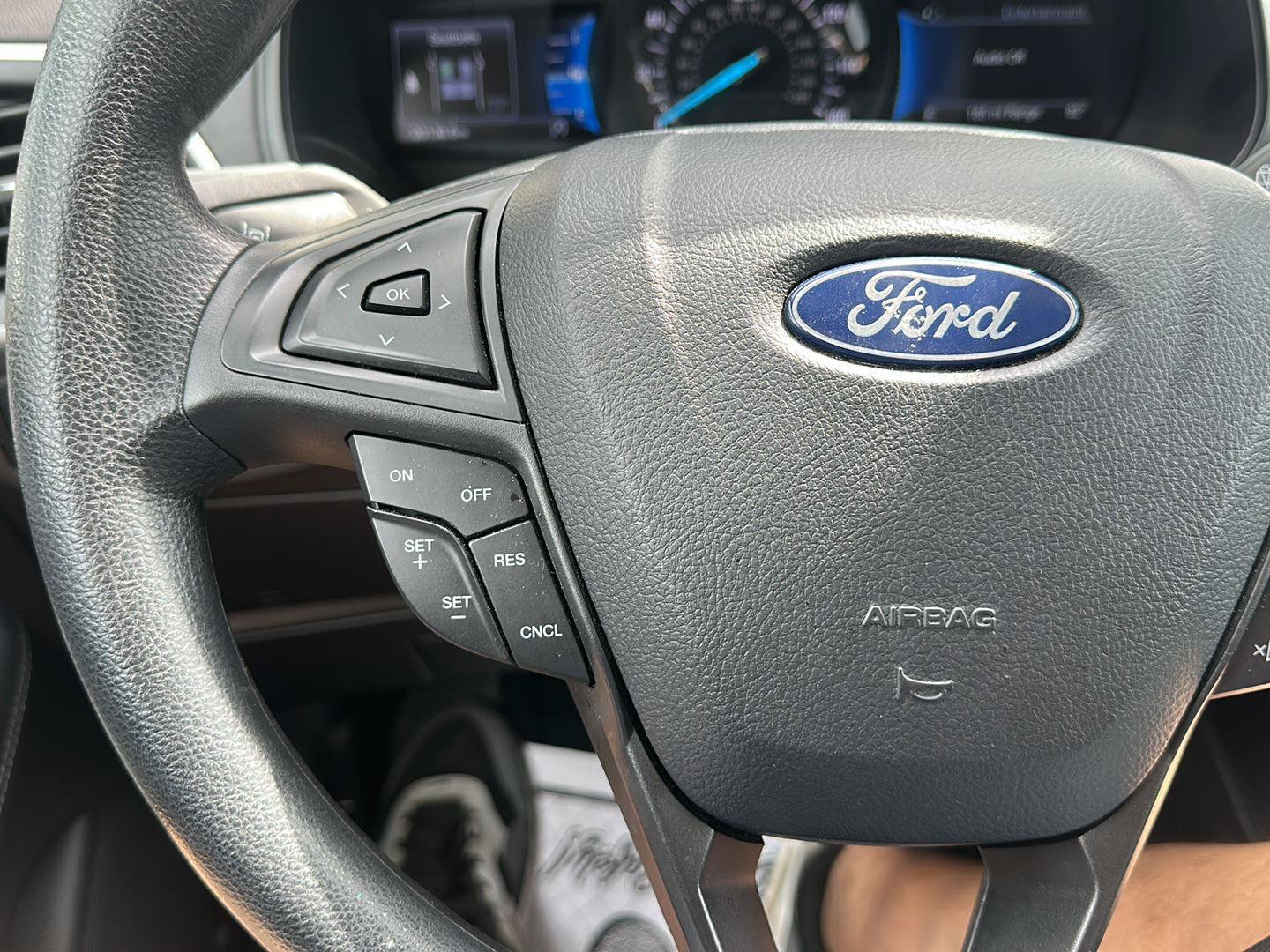 Used 2024 Ford Edge SE AWD/4WD image 21