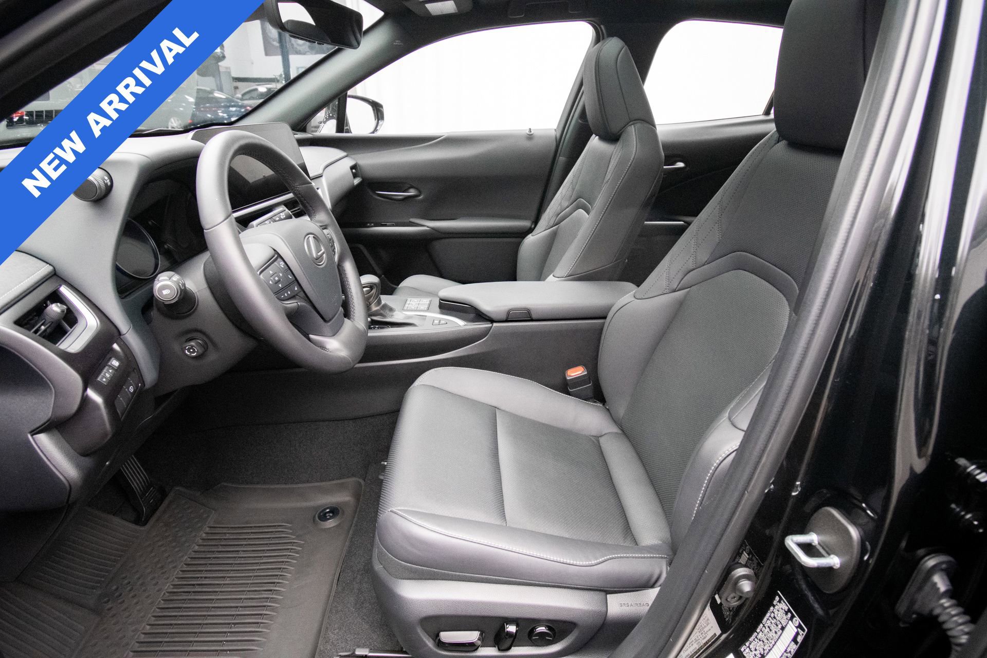 Used 2023 Lexus UX 250h AWD w/ Premium Package image 11