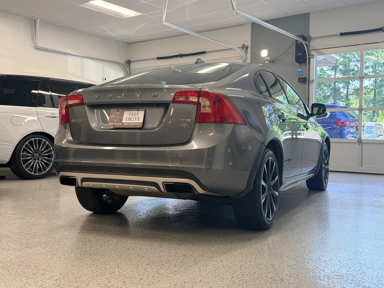 Used 2016 Volvo S60 T5 Cross Country Platinum AWD/4WD image 8