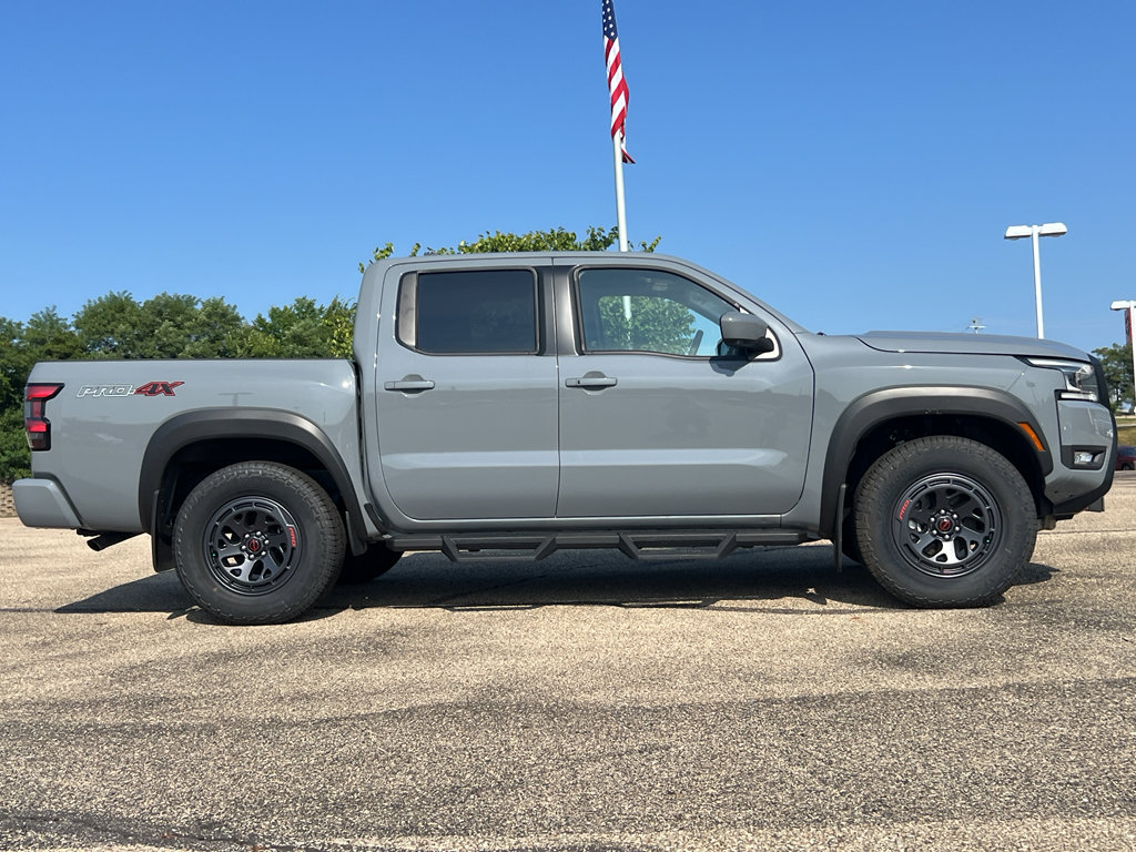 New 2025 Nissan Frontier PRO-4X w/ Pro Convenience Package image 9