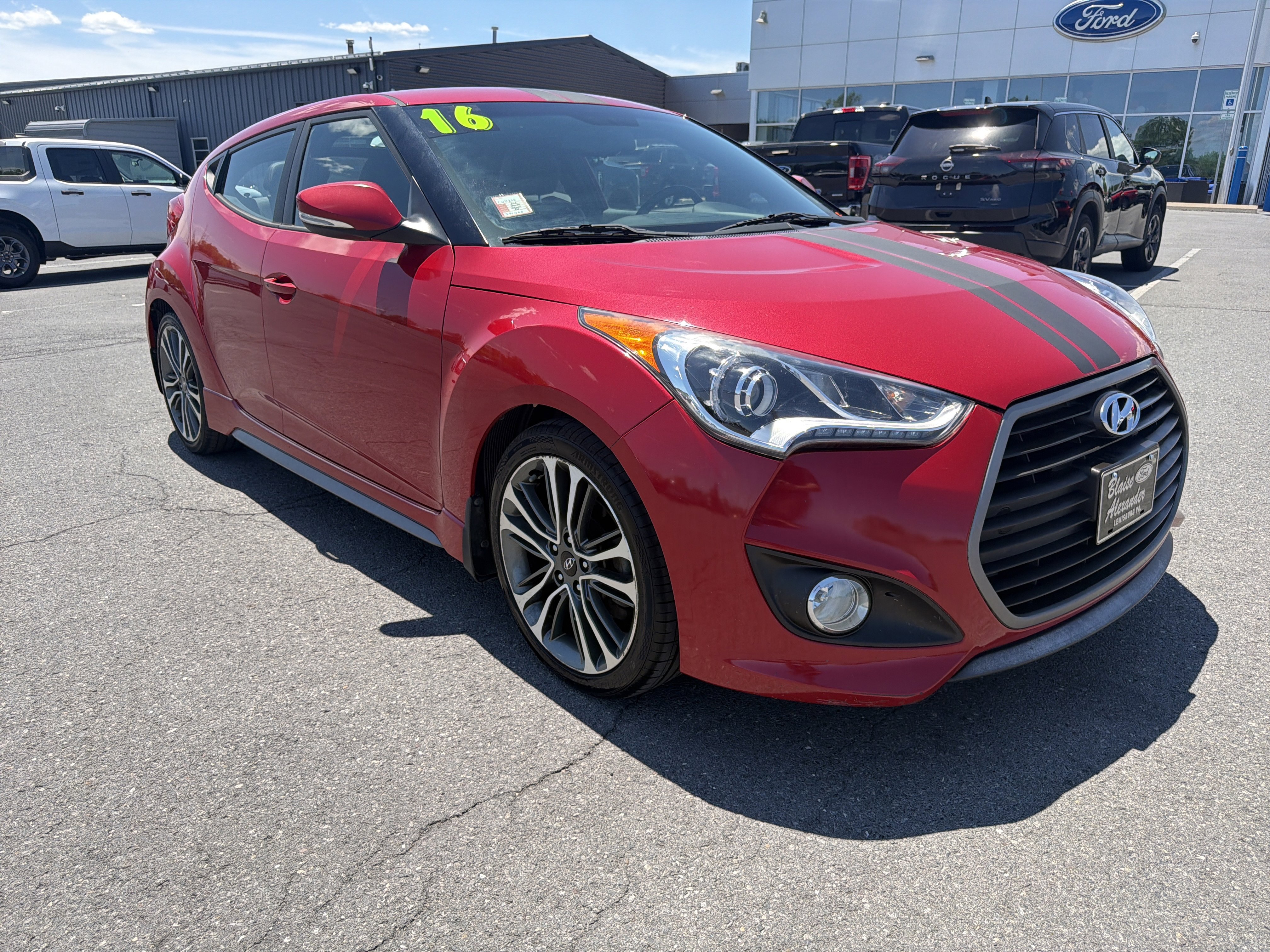 Used 2016 Hyundai Veloster Turbo FWD video 1