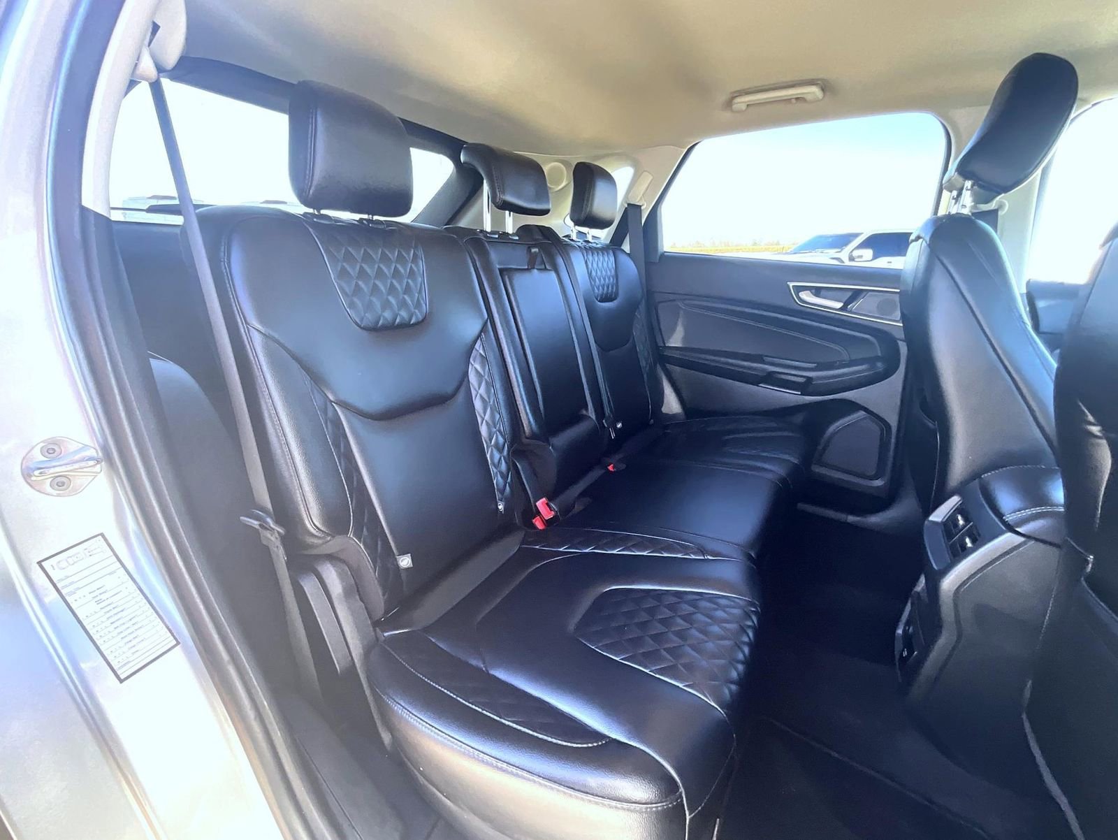 Used 2024 Ford Edge Titanium image 19