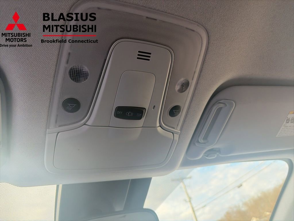 Used 2019 Toyota Prius L Eco image 24