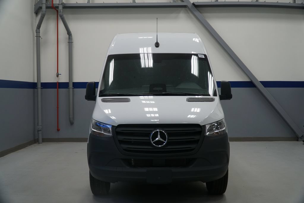 New 2025 Mercedes-Benz Sprinter 2500 image 2